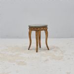 1420 4527 STOOL